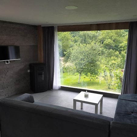 Lenilenii Bungalow 亚伊采 外观 照片